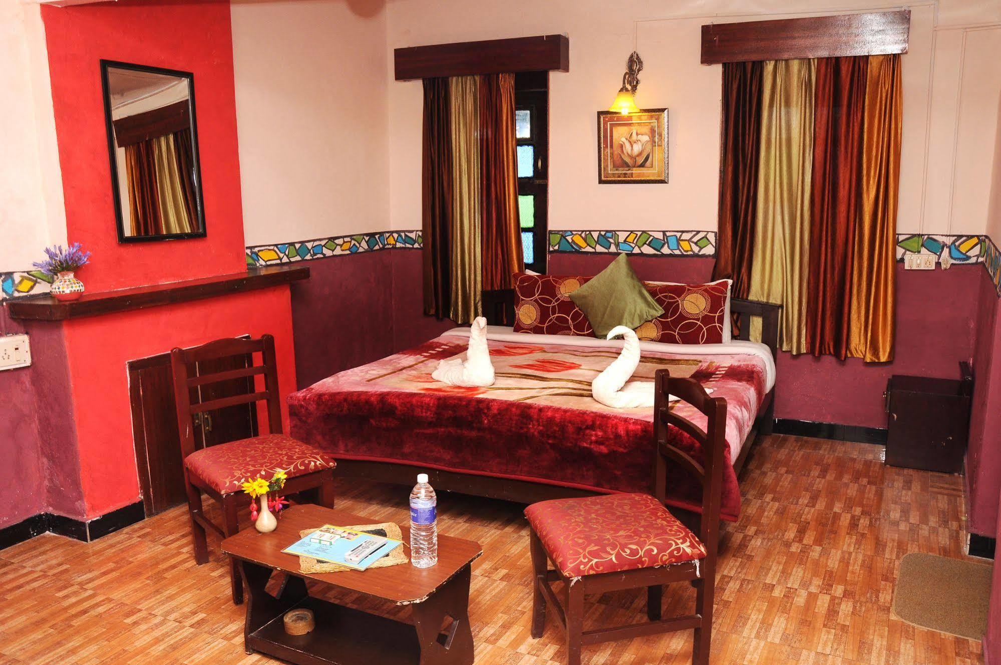 British Cliff Club Resort Ooty Esterno foto