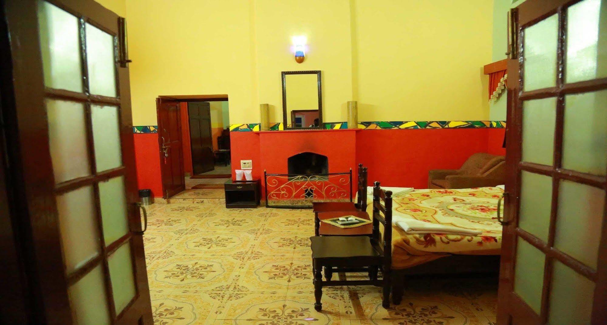 British Cliff Club Resort Ooty Esterno foto