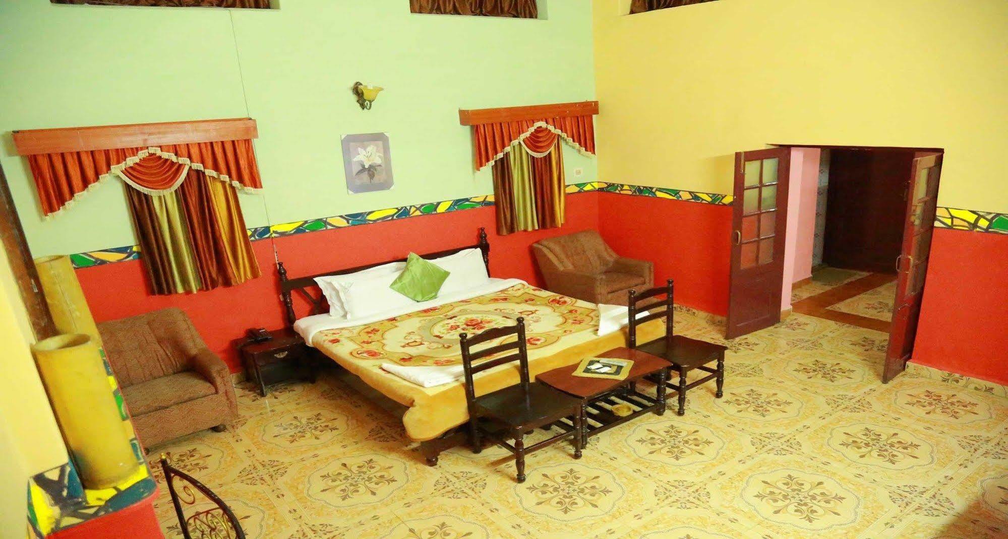 British Cliff Club Resort Ooty Esterno foto
